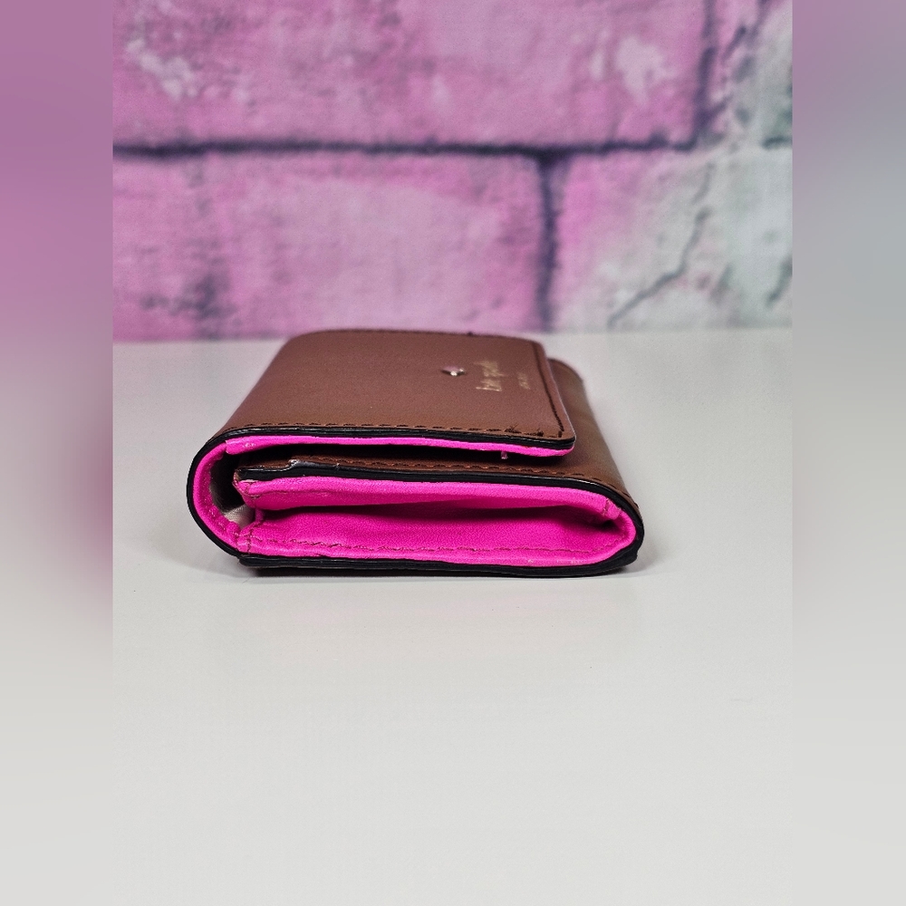 Kate Spade Wallet - Picture 2 of 8